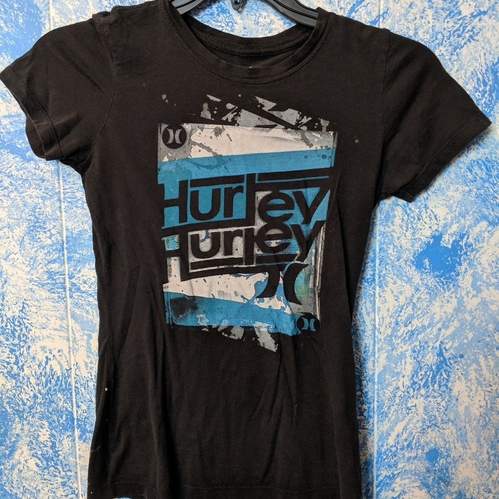 Hurley top